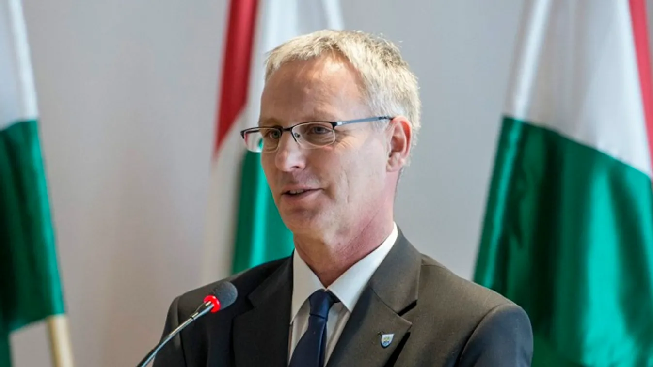 Soltész Miklós: II. János Pál pápa sokat tett a szabadságért