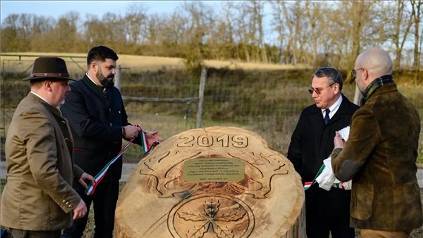 Emlékerdőt avattak Kisszékelyen