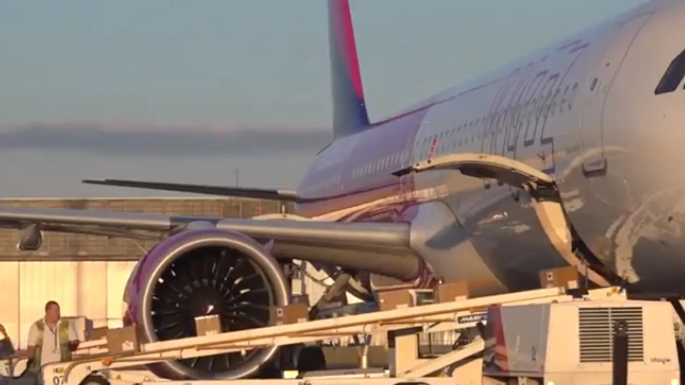 Maszkok, monitorok és lélegeztetőgépek érkeztek