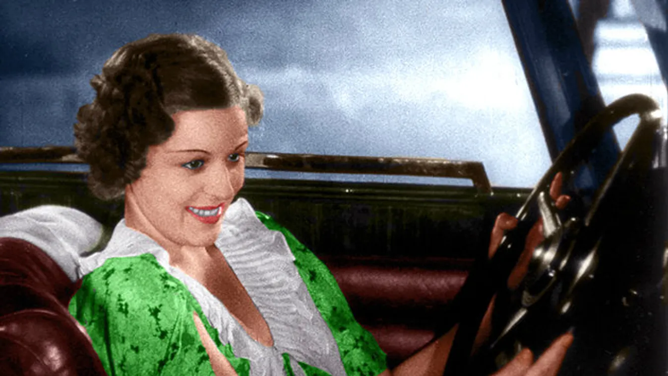 Az ismeretlen Perczel Zita – Vetítő