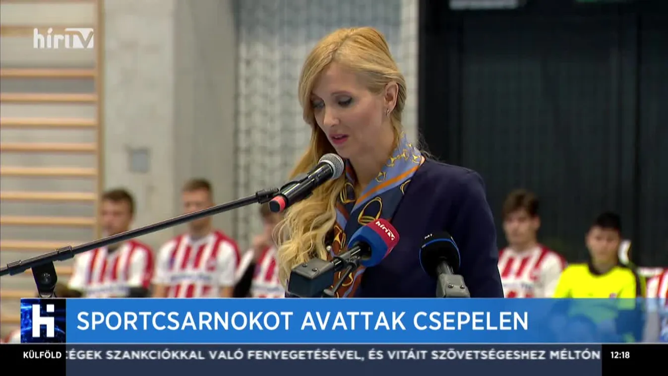 Sportcsarnokot avattak Csepelen