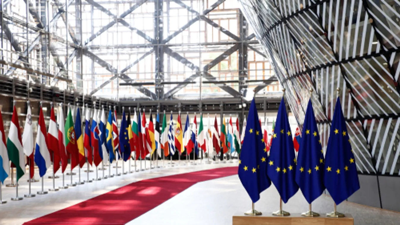 A Fidesz EP-delegációja az uniós parlament elnökéhez fordult az ukrajnai magyarokat érő megfélemlítések miatt