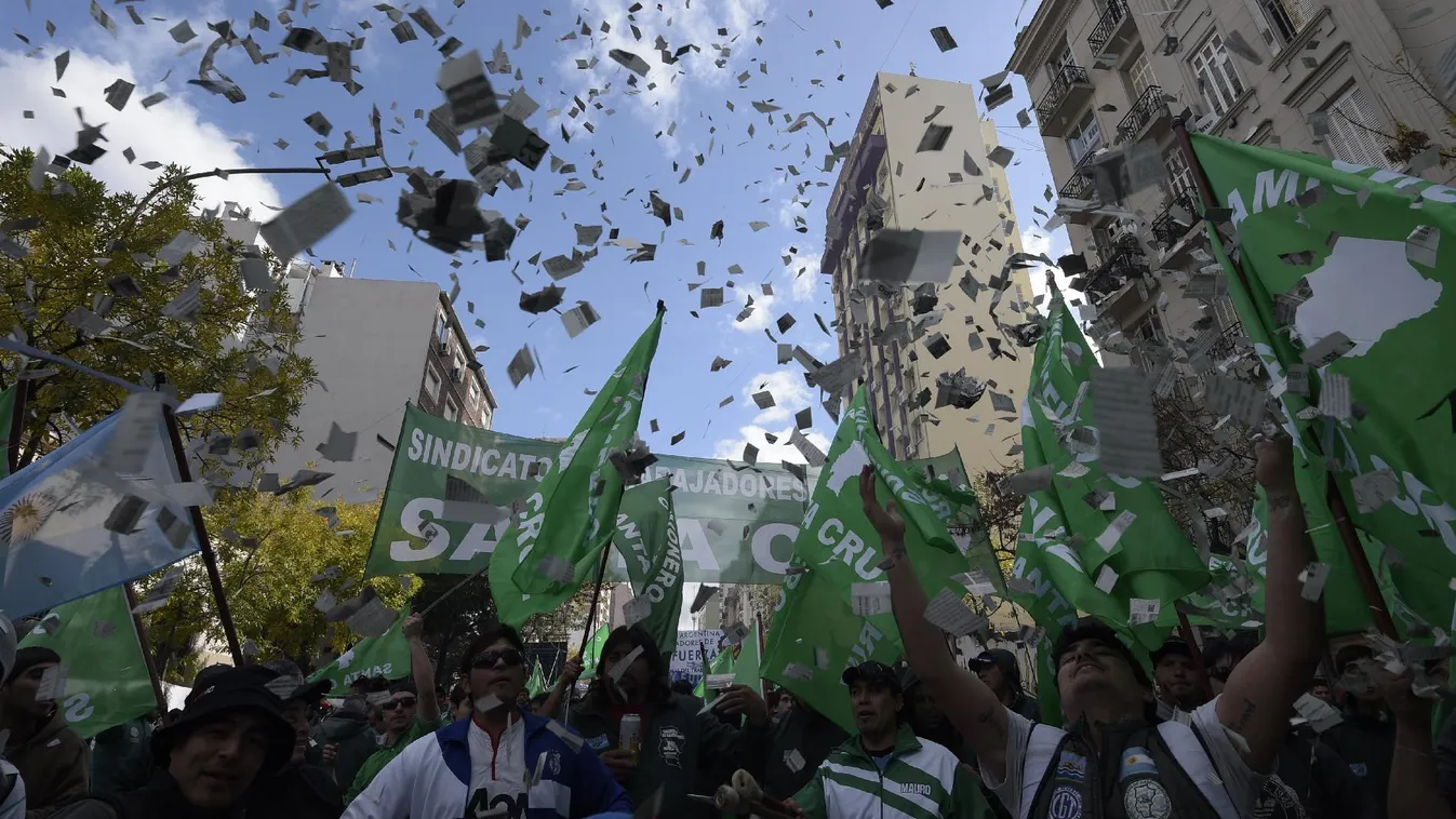 Százezrek vonultak utcára Buenos Airesben