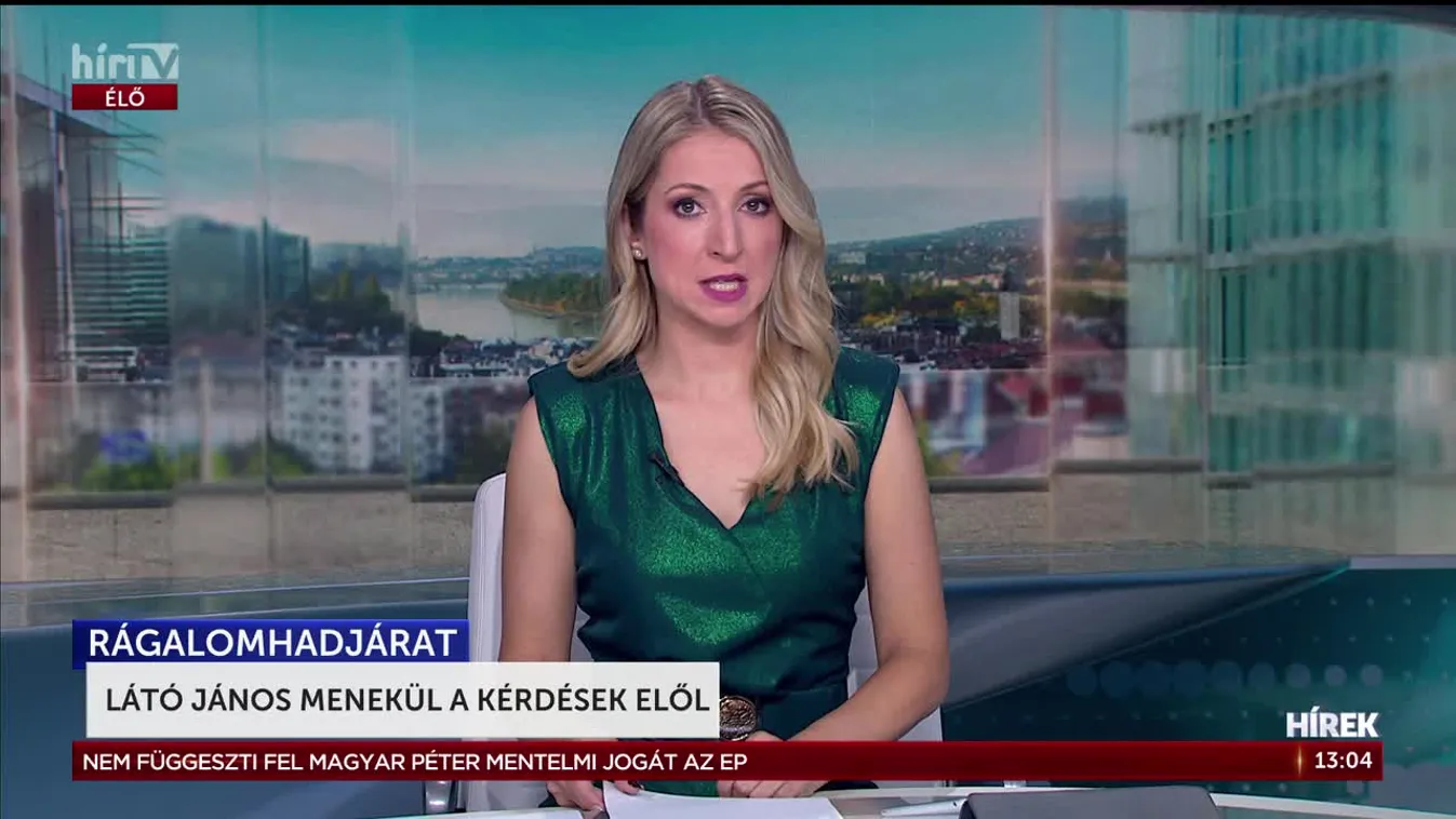 LÁTÓ JÁNOS MENEKÜL A KÉRDÉSEK ELŐL