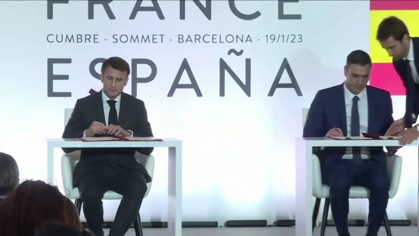 Kétoldalú kapcsolatok „legmagasabb szintre" emeléséről állapodtak meg