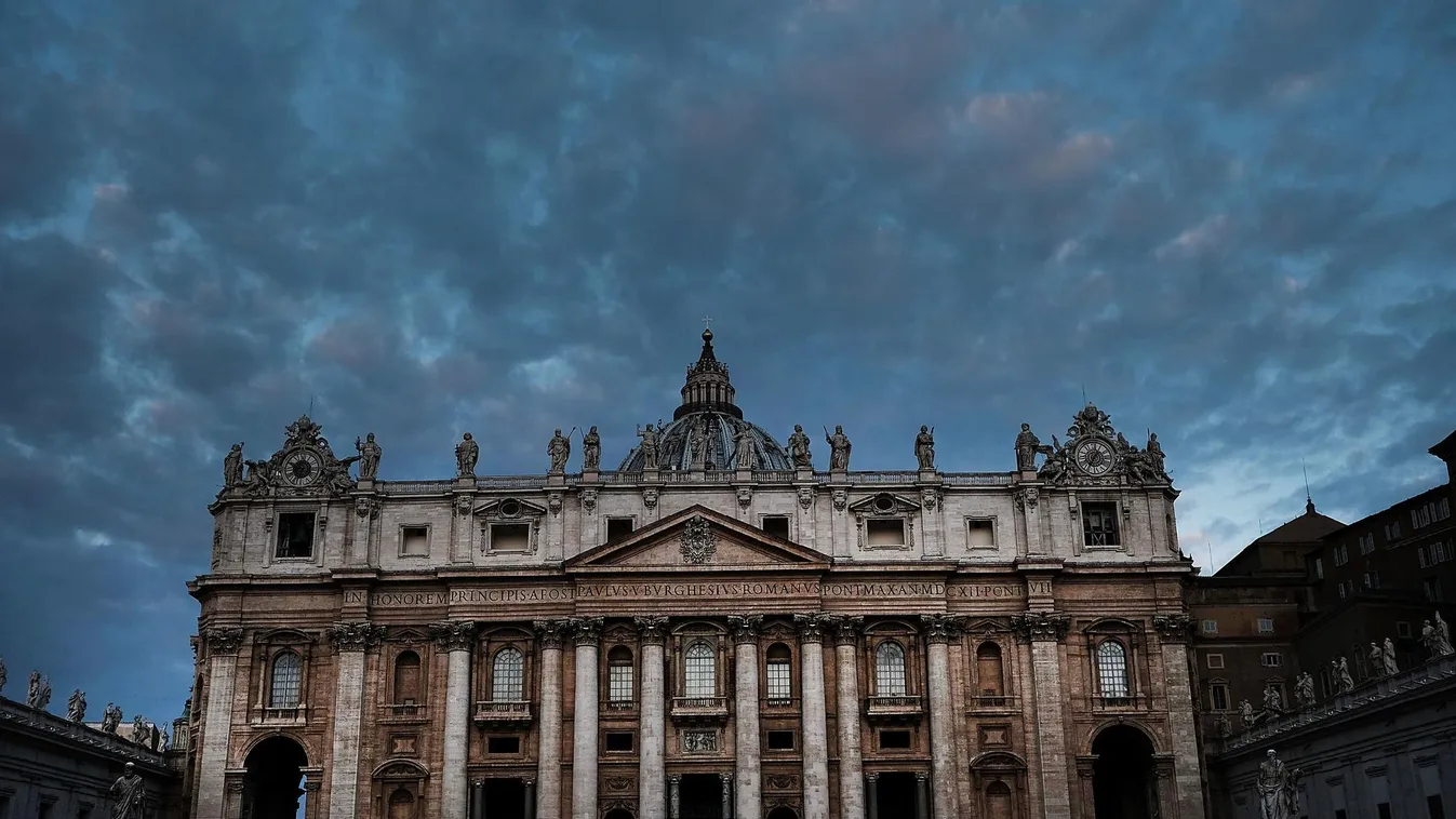 Titkos előírások vonatkoznak a gyermekes papokra