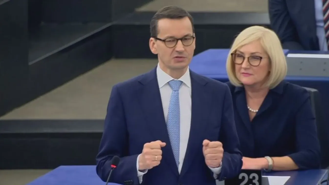 A miniszterelnök szerint elűzték, Brüsszel szerint visszahozták a kommunistákat