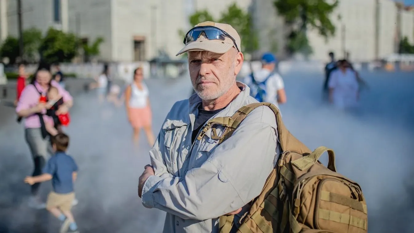 Front Robert C. Castellel – „Olcsóbban, de ugyanazzal az amerikai hegemóniával”