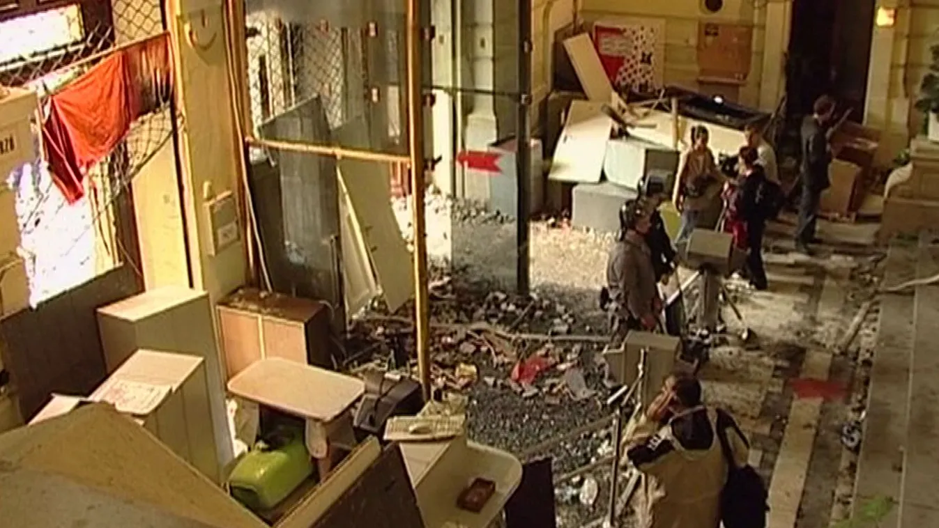 Visszatekintő: az MTV kuratóriumát megdöbbentette, hogy a rendőrség nem adott nagyobb védelmet