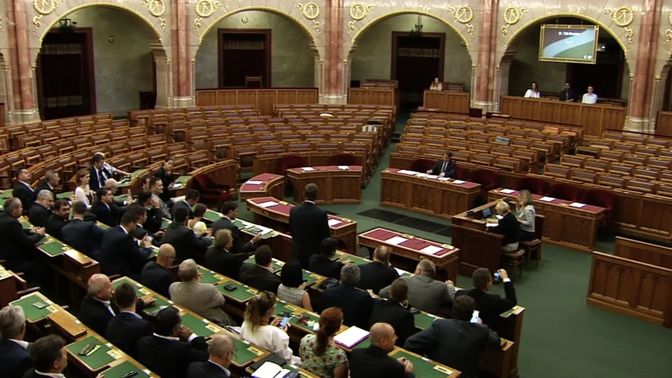 A felsőoktatási törvény módosításáról tárgyalnak kedden a képviselők