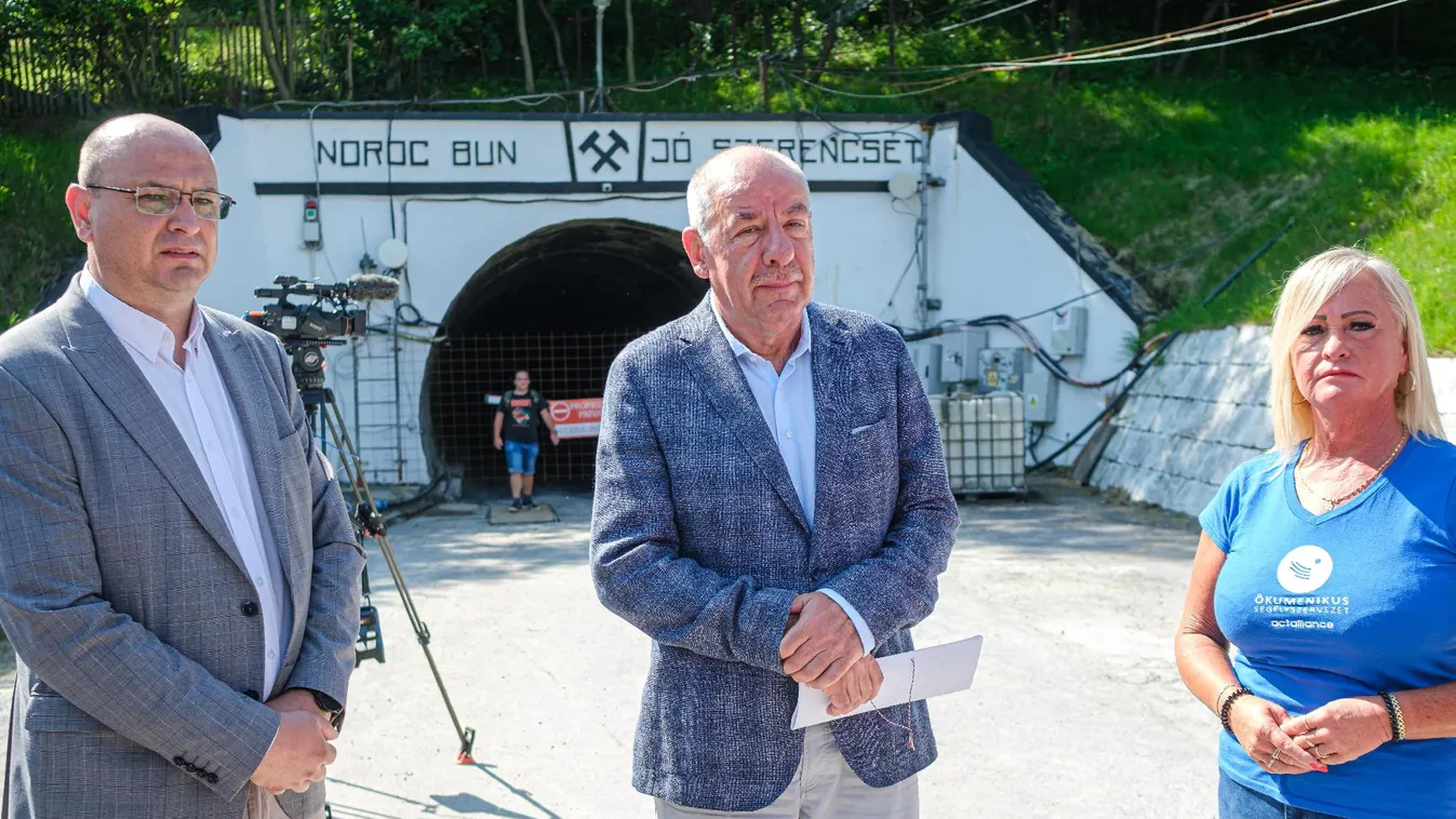 Sulyok Tamás a nemzeti szolidaritást hangsúlyozta Parajddal kapcsolatban