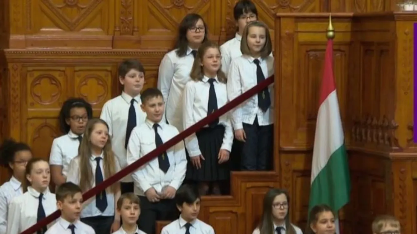 Ösztöndíjjal is támogatja a kormány az Arany János-programokat