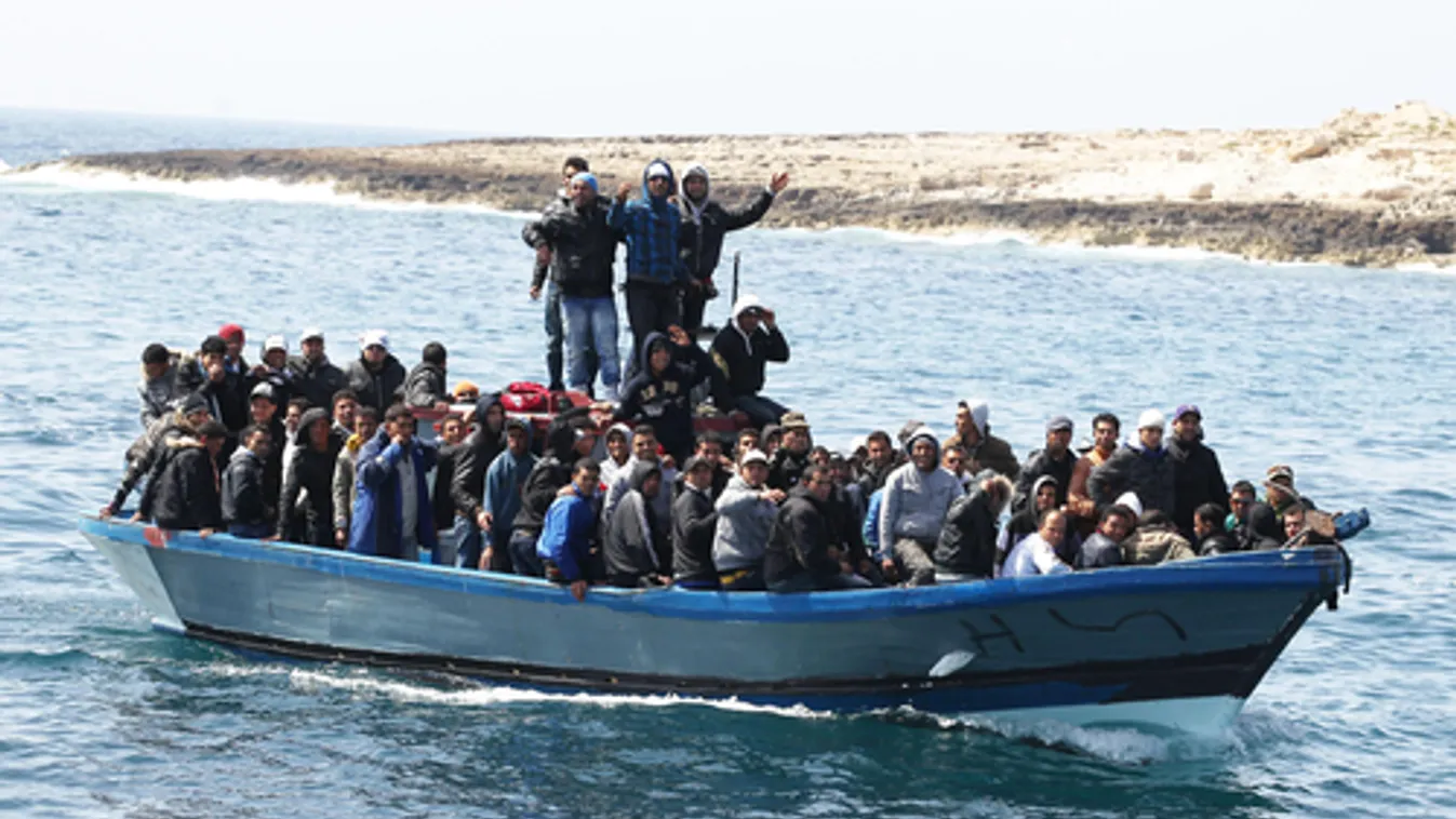 Újabb 81 migránst vett fedélzetére az Ocean Viking