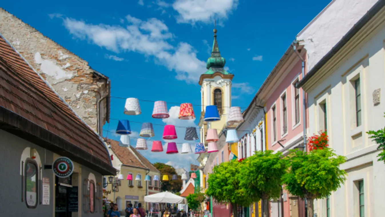 Jelentősen enyhítik a korlátozásokat a hétvégétől a vidéki települések