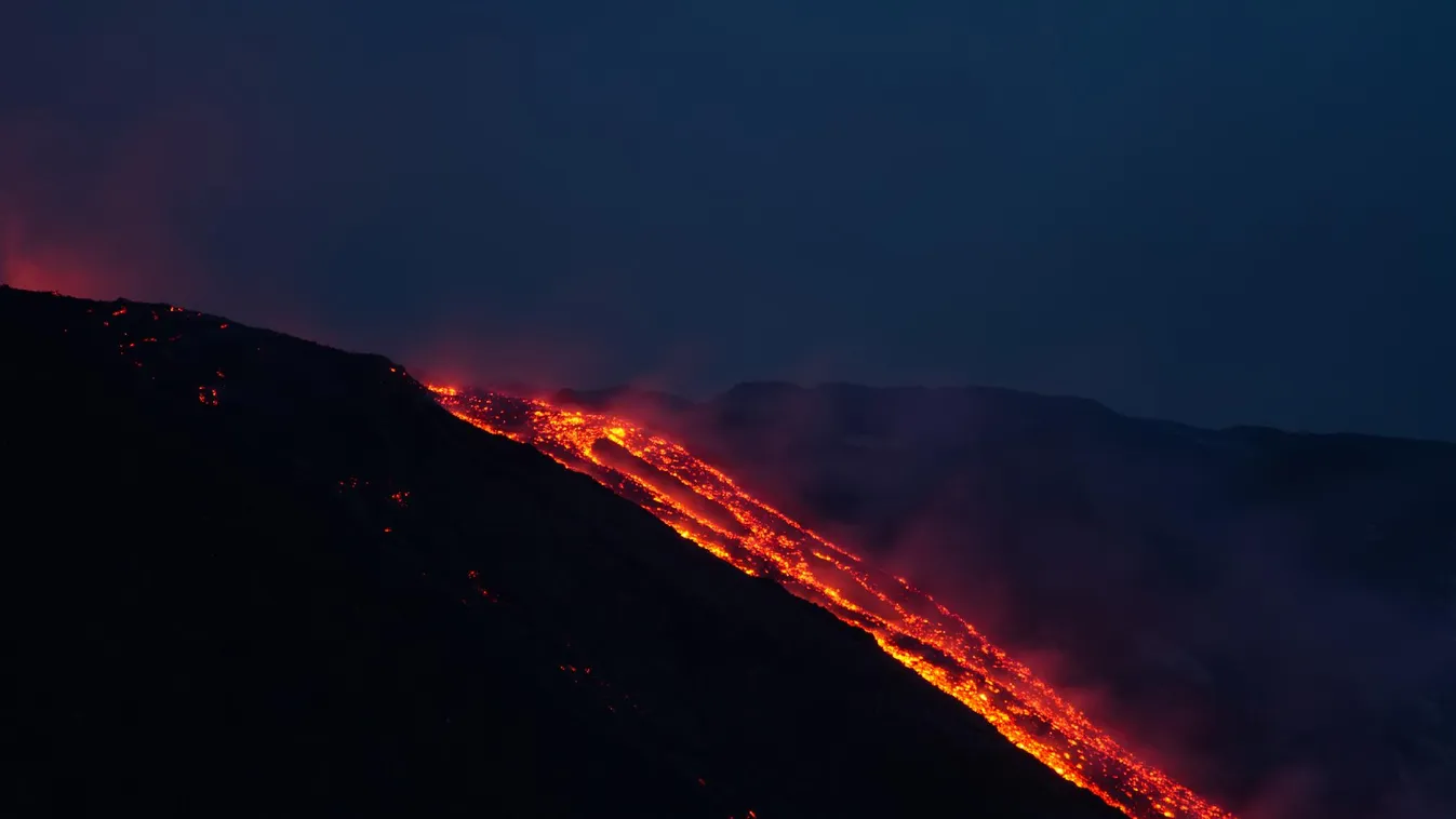 Nem szunnyad az Etna, ezt a turisták is megtapasztalták