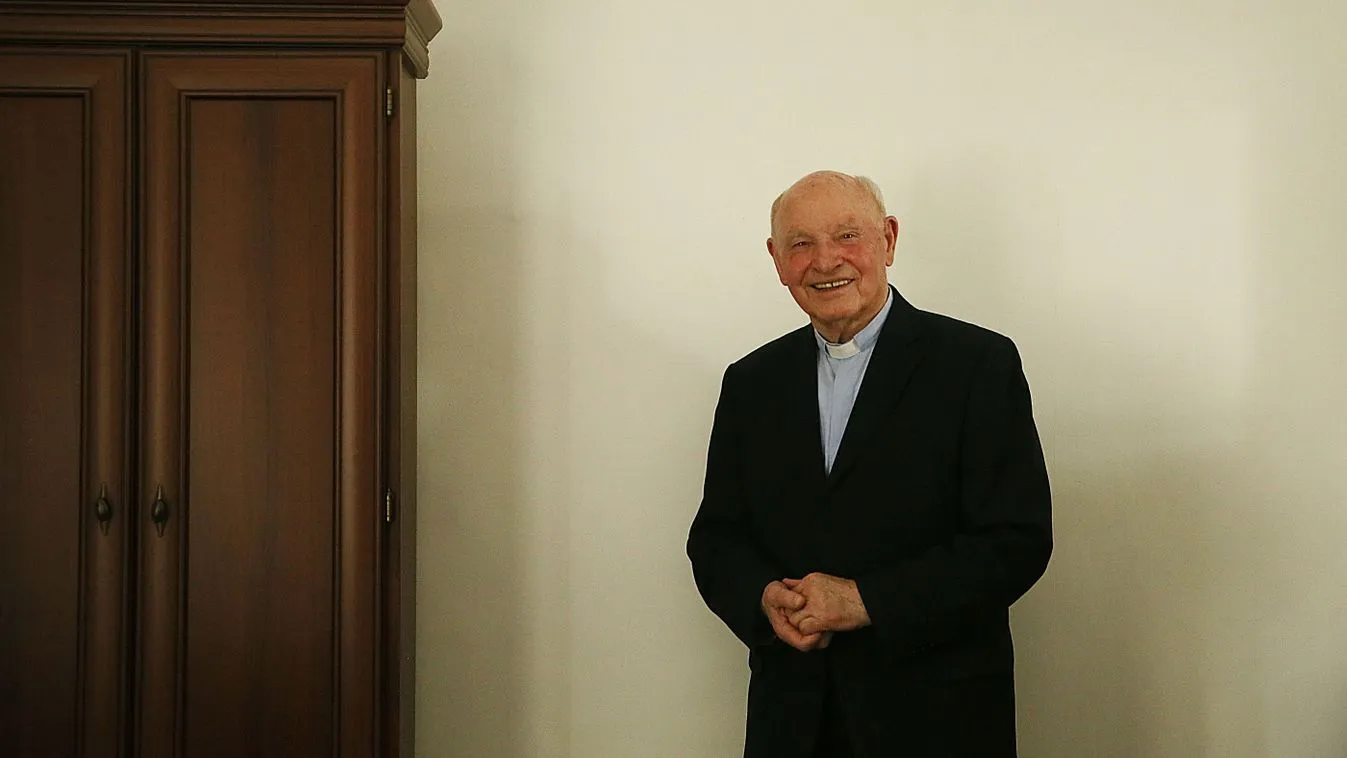 Kozma Imre atya: Európában szervezetten folyik az ember bűntelenítése