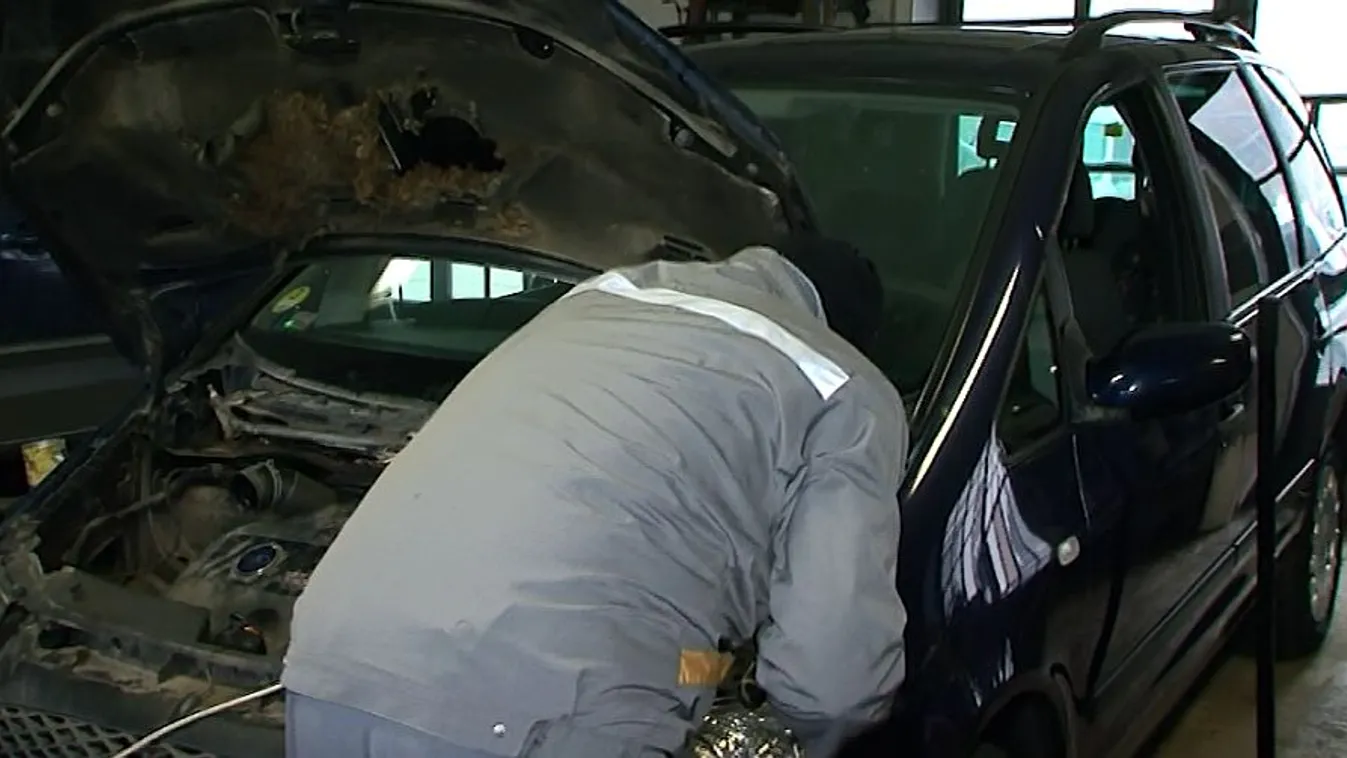 Az államtitkár elismerte, elbocsátásokkal járhat a béremelés