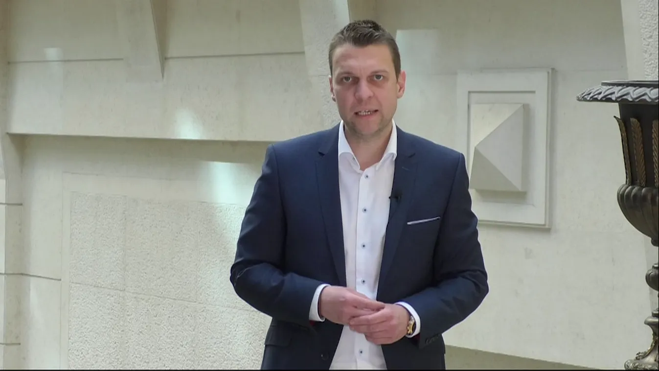 Visszautasította Jakab vádjait Menczer