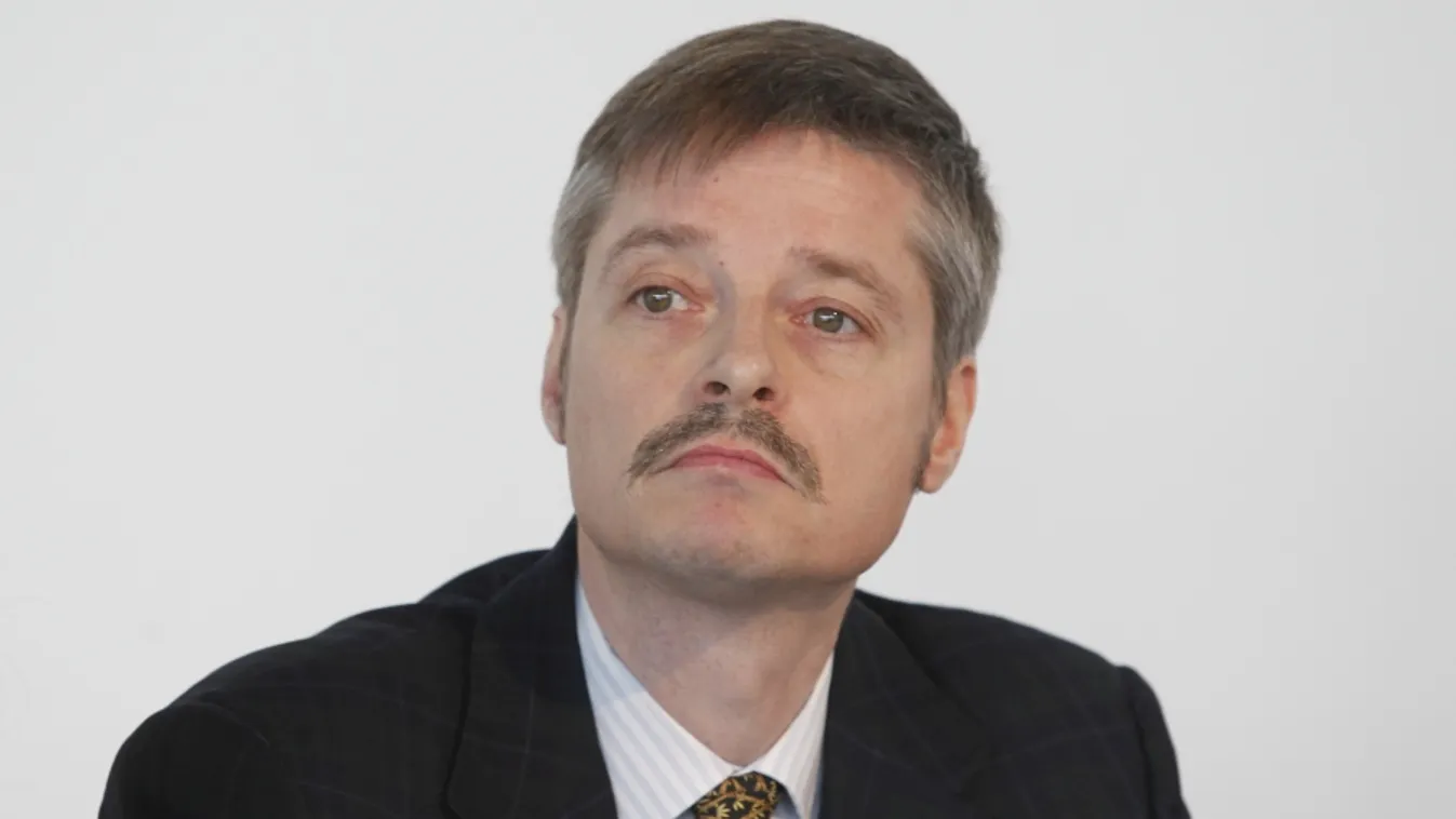 Megelégelte – Csörte