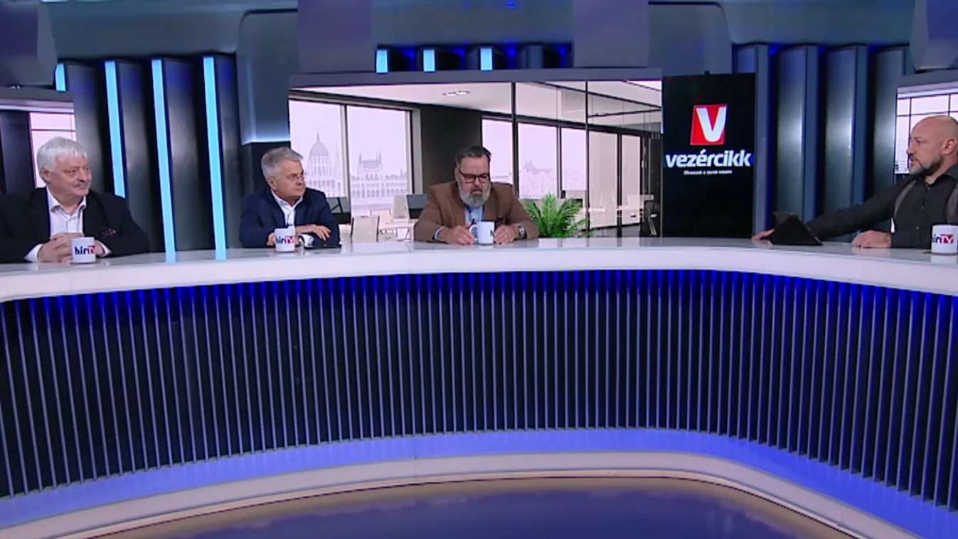 Vezércikk: Nem működő WC-vel szelfizett a főpolgármester