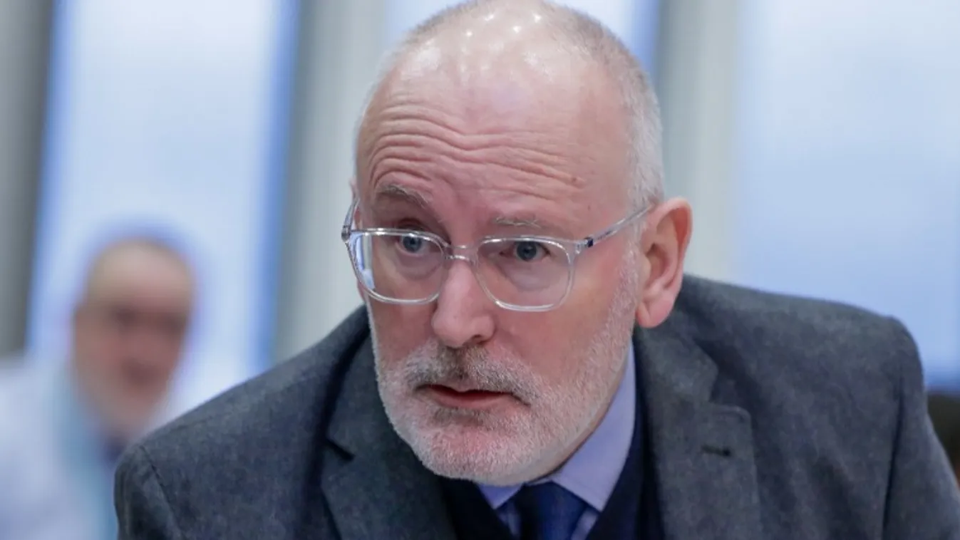 Hivatalosan is Frans Timmermans a holland baloldal kormányfőjelöltje