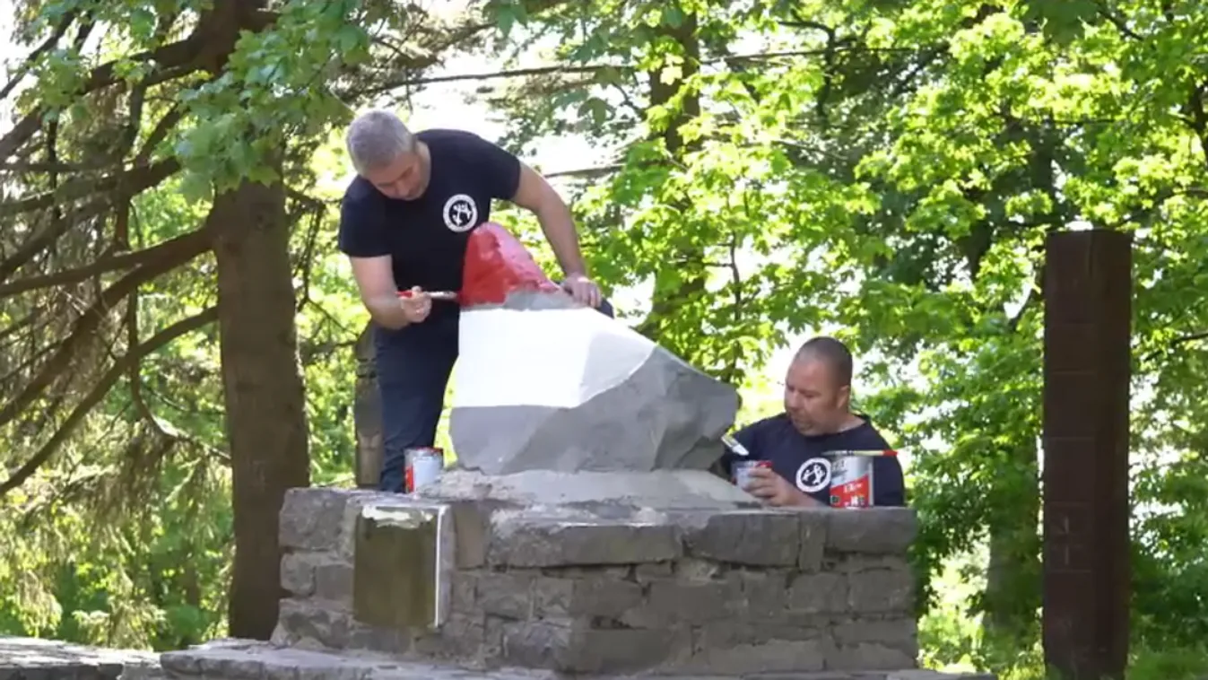 Radar – Teljes pompájában a Kékes csúcsköve