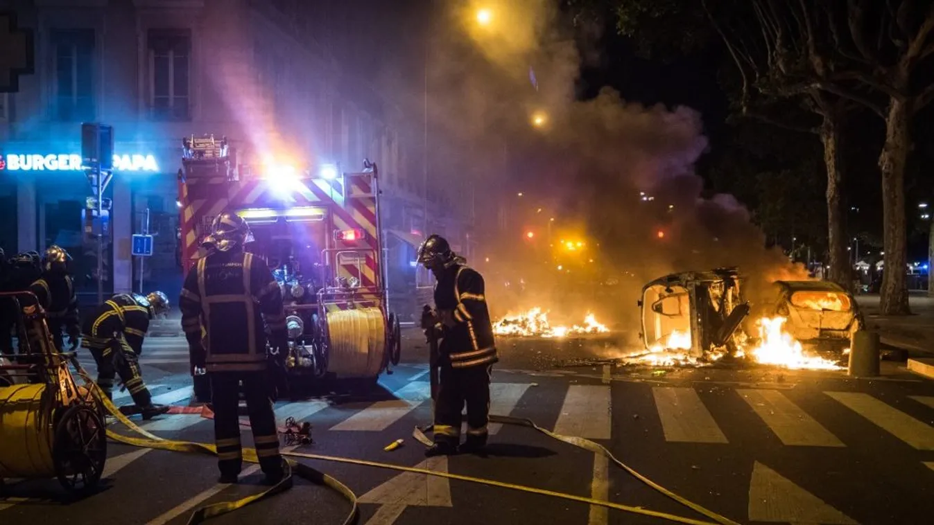 Őrjöngő muszlimok okoztak brutális károkat Londonban