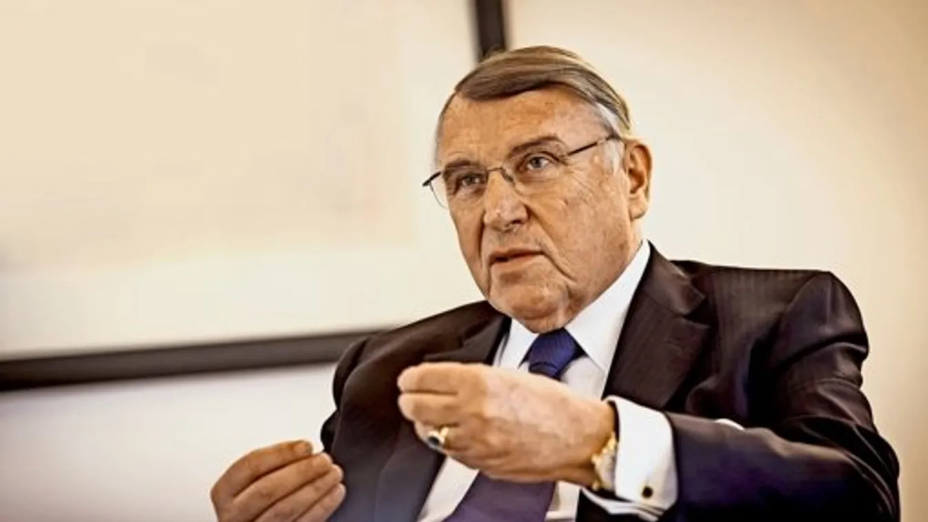 Továbbra is hallgatnak Klaus Mangoldról