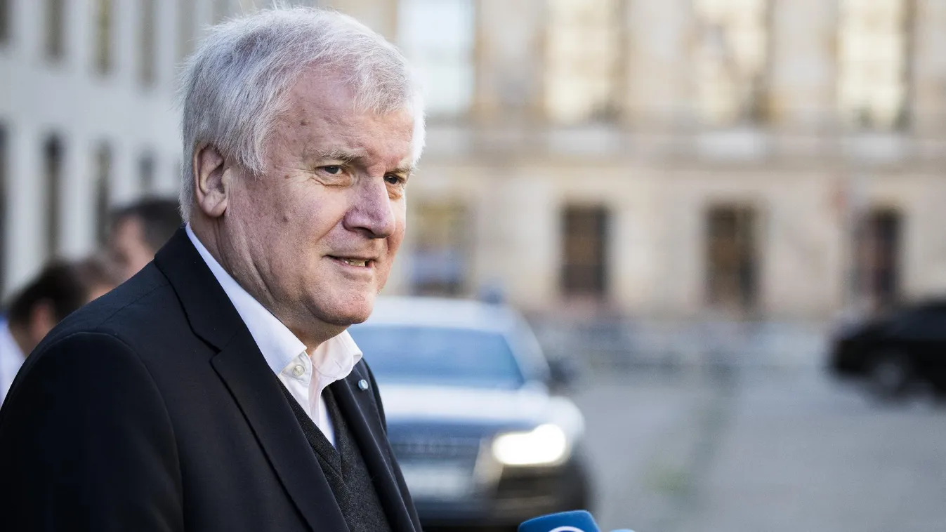 Seehofer felgyorsítaná a menedékkérők hazatelepítését