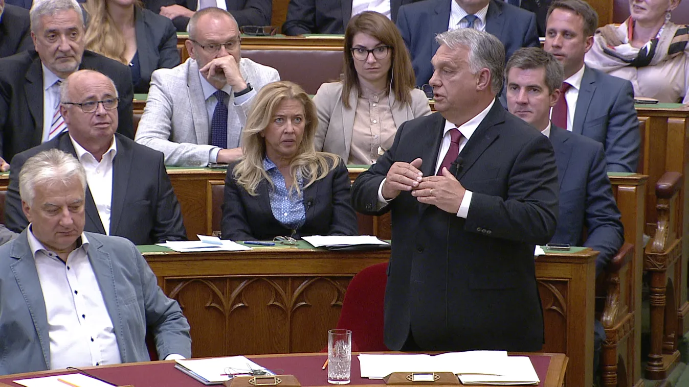 Orbán Viktor: Egy migráns gettót akarnak itt csinálni