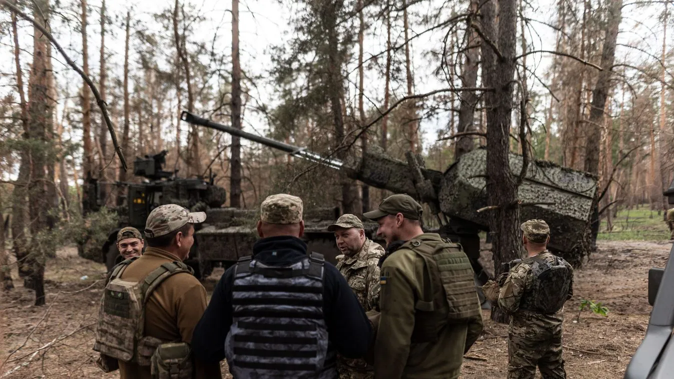 Kötelező sorkatonaságról tárgyalna Brüsszel