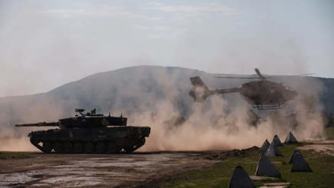 Már a 2030-2032-es terveken dolgozik a HM