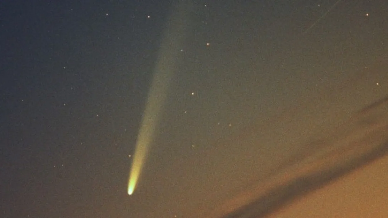 Péntek este fényes üstökös tűnik fel a nyugati égbolton