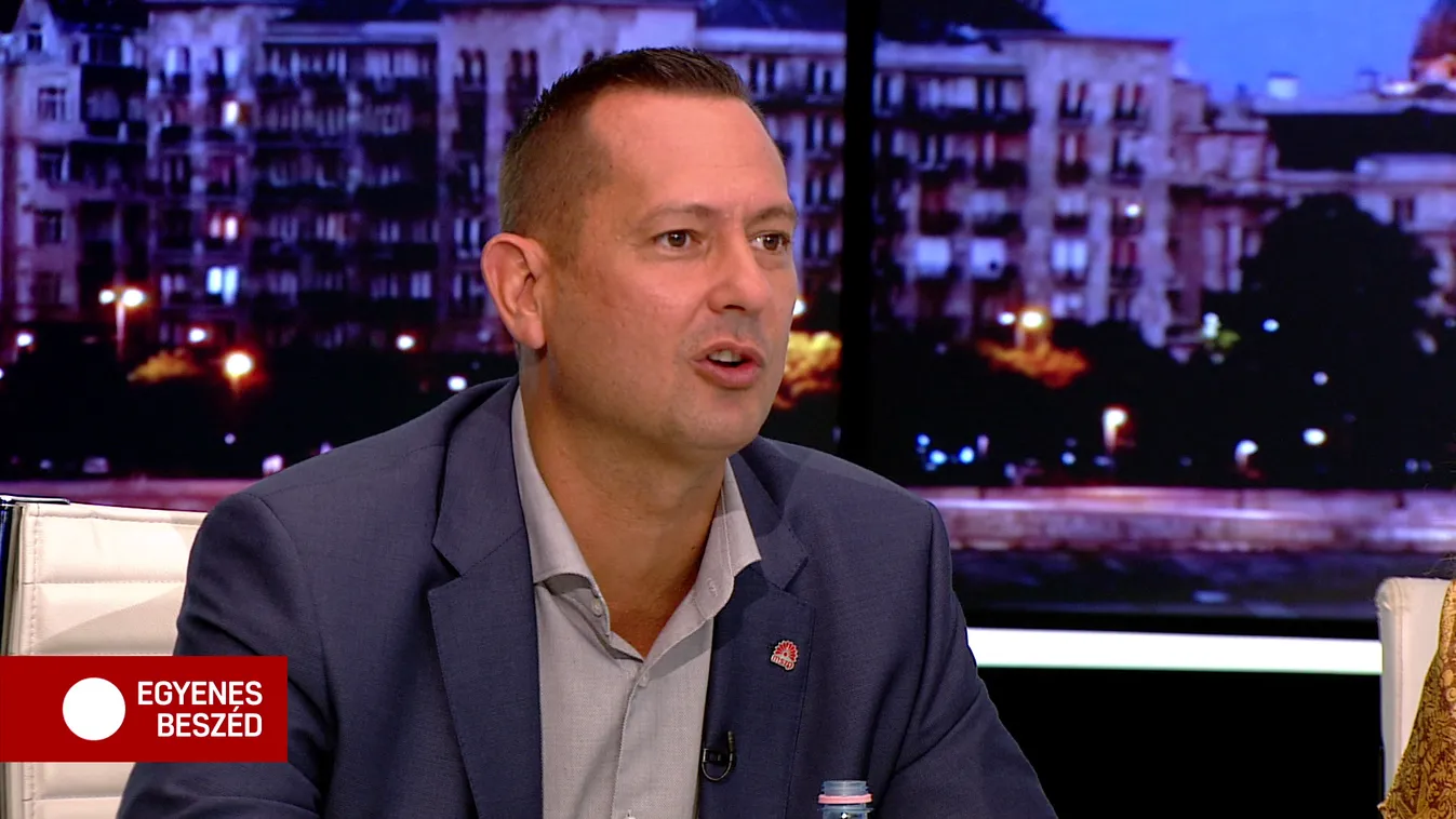 Kupakokkal szavaztatnának a szocialisták