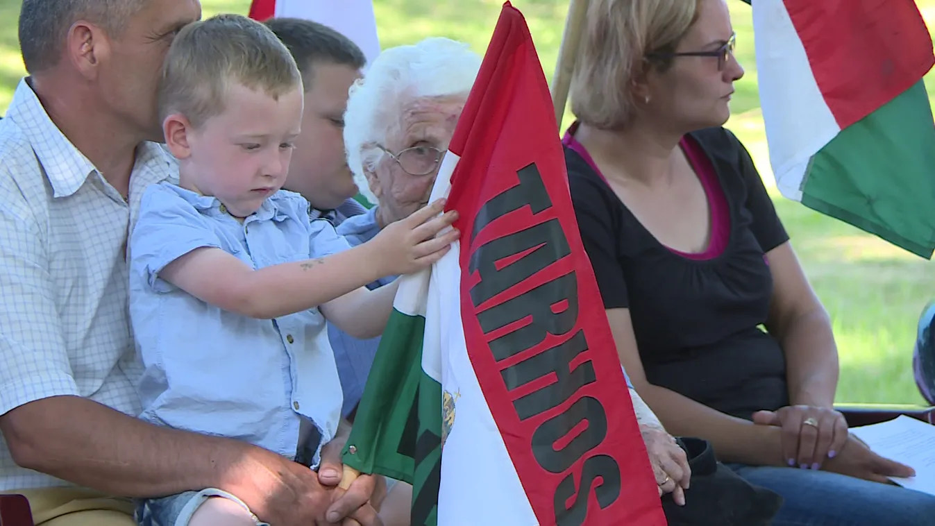 Megemlékezés a nemzeti összetartozás napján Tarhoson