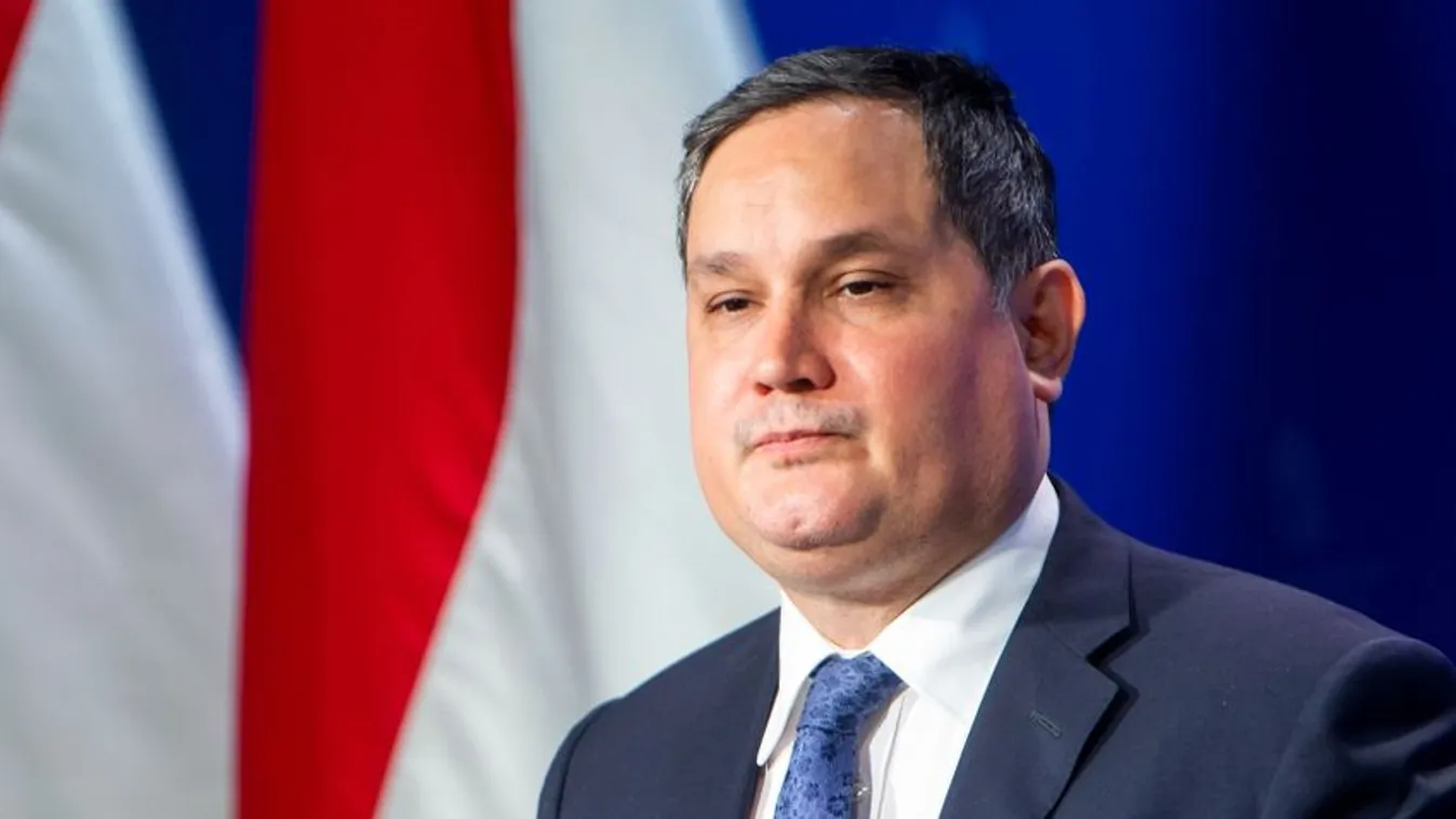 Jogi útra viszi a kormány a SPAR-ral való vitát