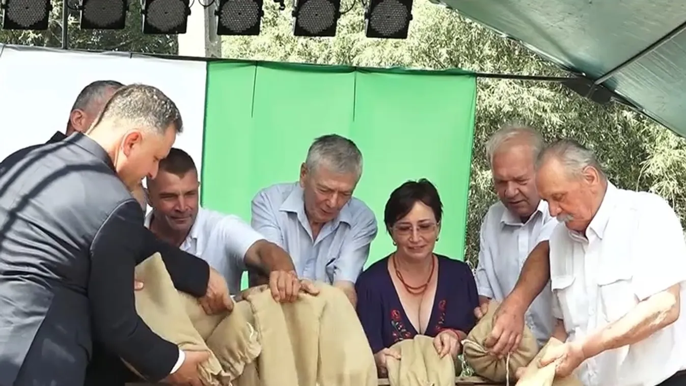 Több, mint 100 tonna búza gyűlt össze a Magyarok Kenyere program javára + videó