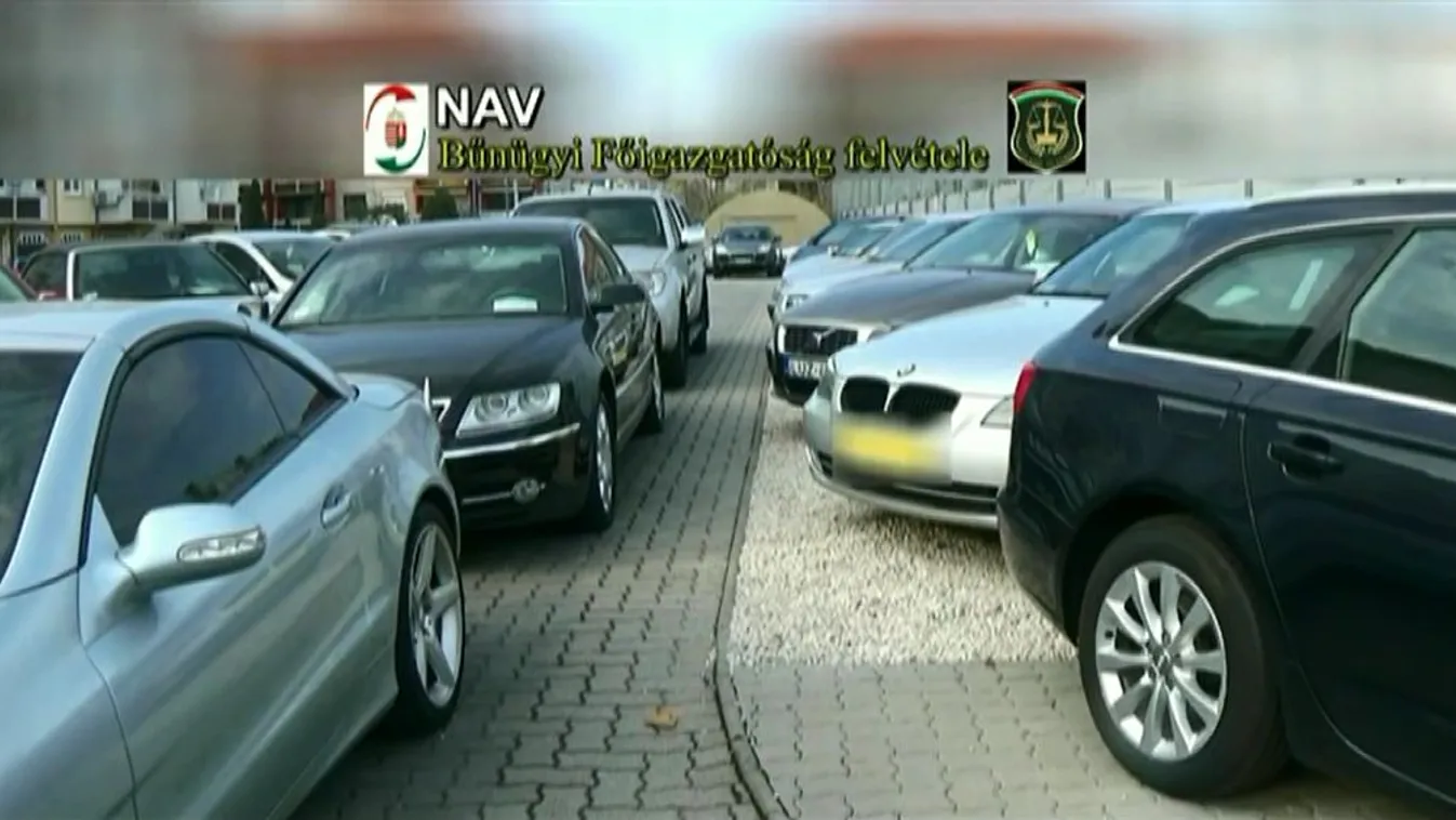 Külföldi használt autókkal üzletelő bűnszervezetre csaptak le