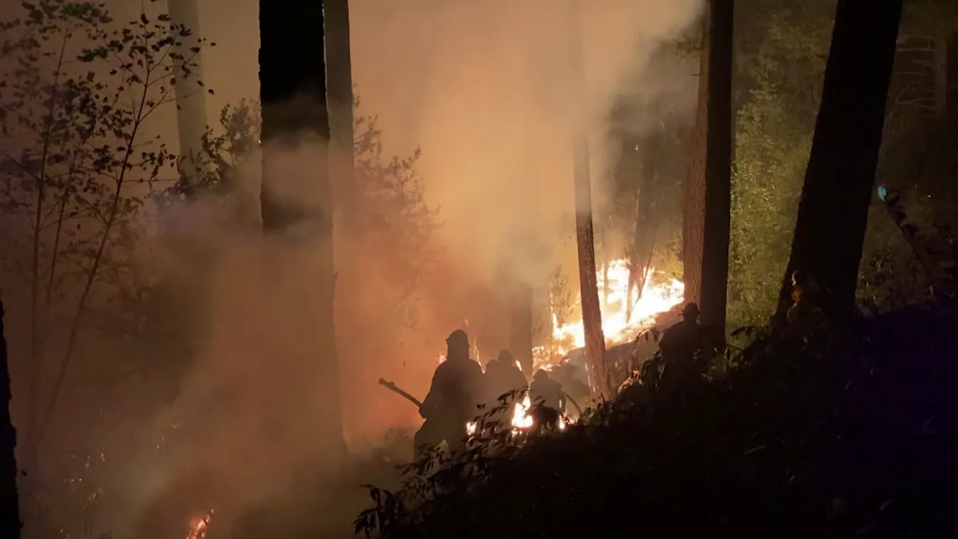 Tomboló erdőtüzek Kaliforniában