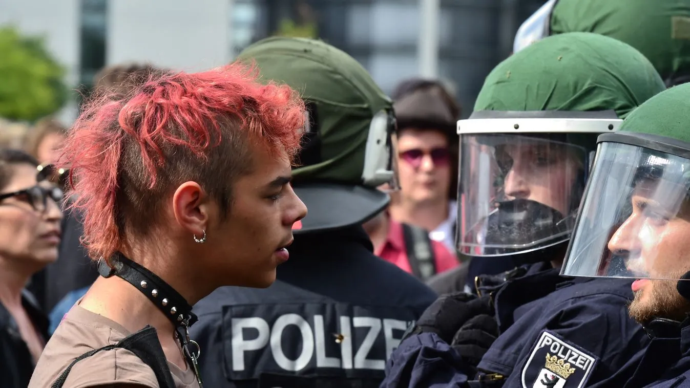 Németország végnapjairól írt könyvet egy német közgazdász, író, politikus