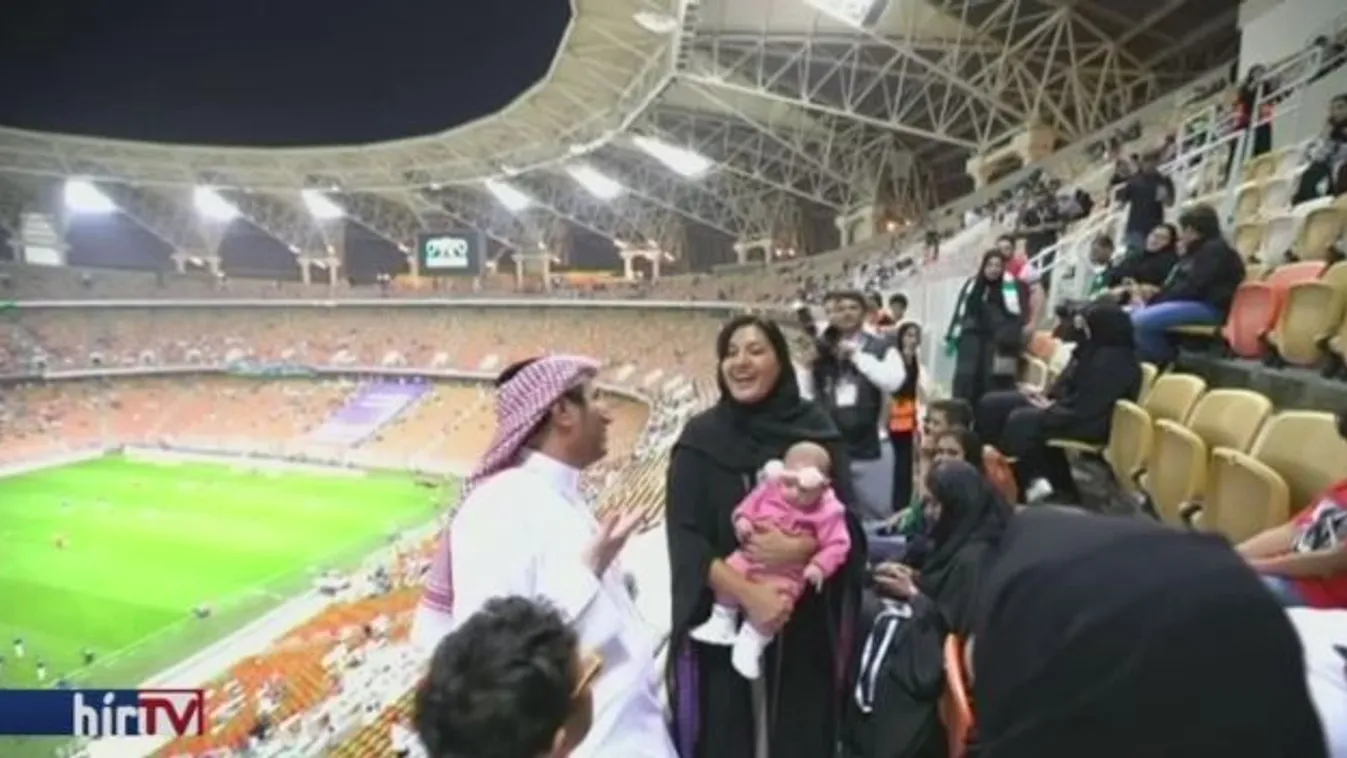 Először mehettek focimeccsre a szaúdi nők