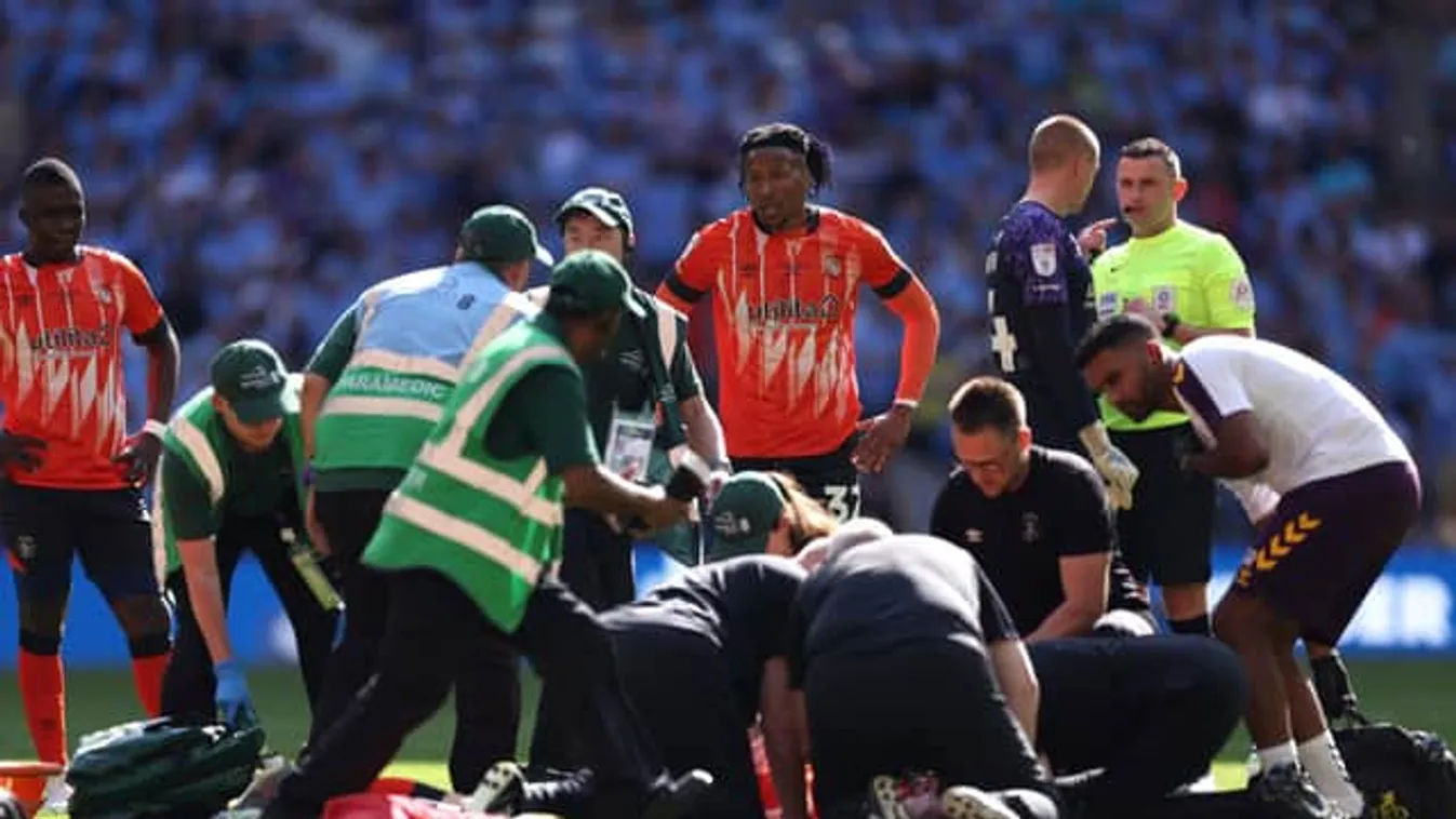 Stabil az állapota a pályán szívinfarktus miatt összeesett focistának