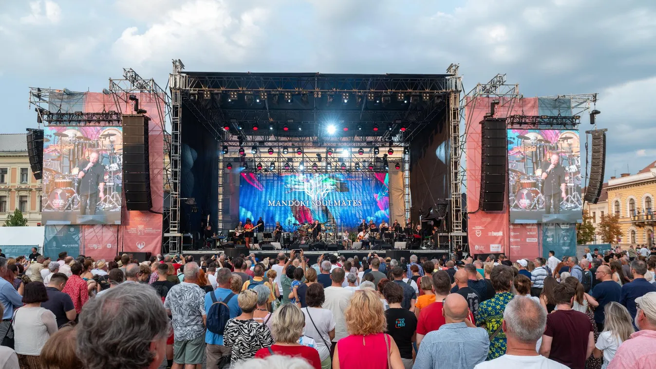 Több mint kétszázezren vettek részt a 14. Kolozsvári Magyar Napokon