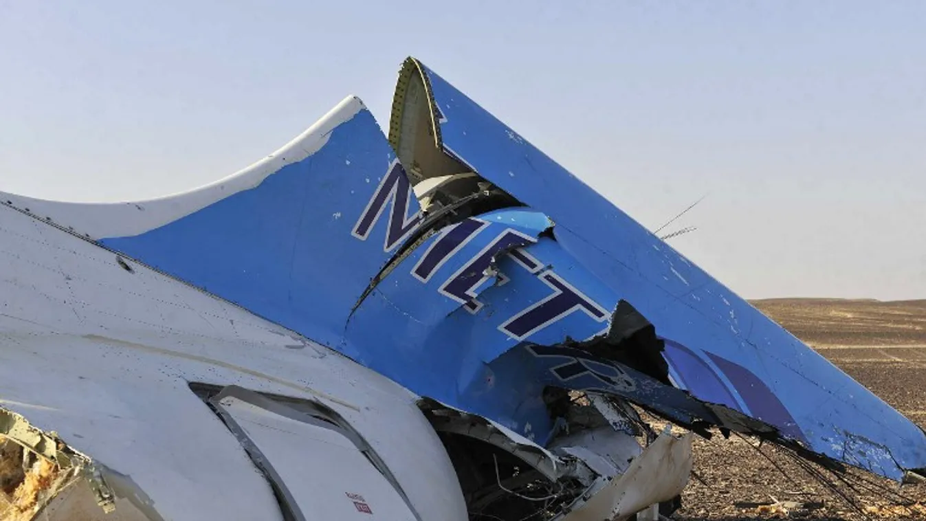 Már a levegőben darabjaira hullhatott az orosz gép