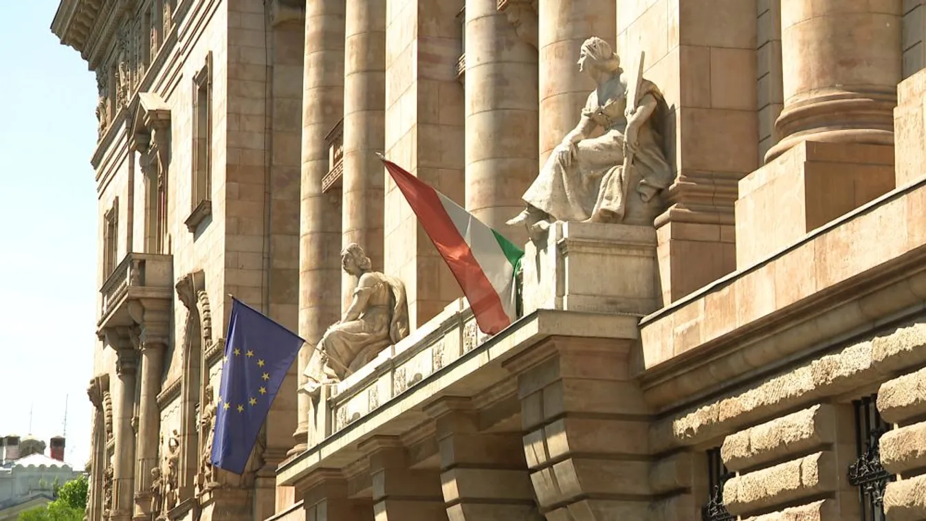 Az MNB ismét 20 bázisponttal emelte az irányadó kamatot