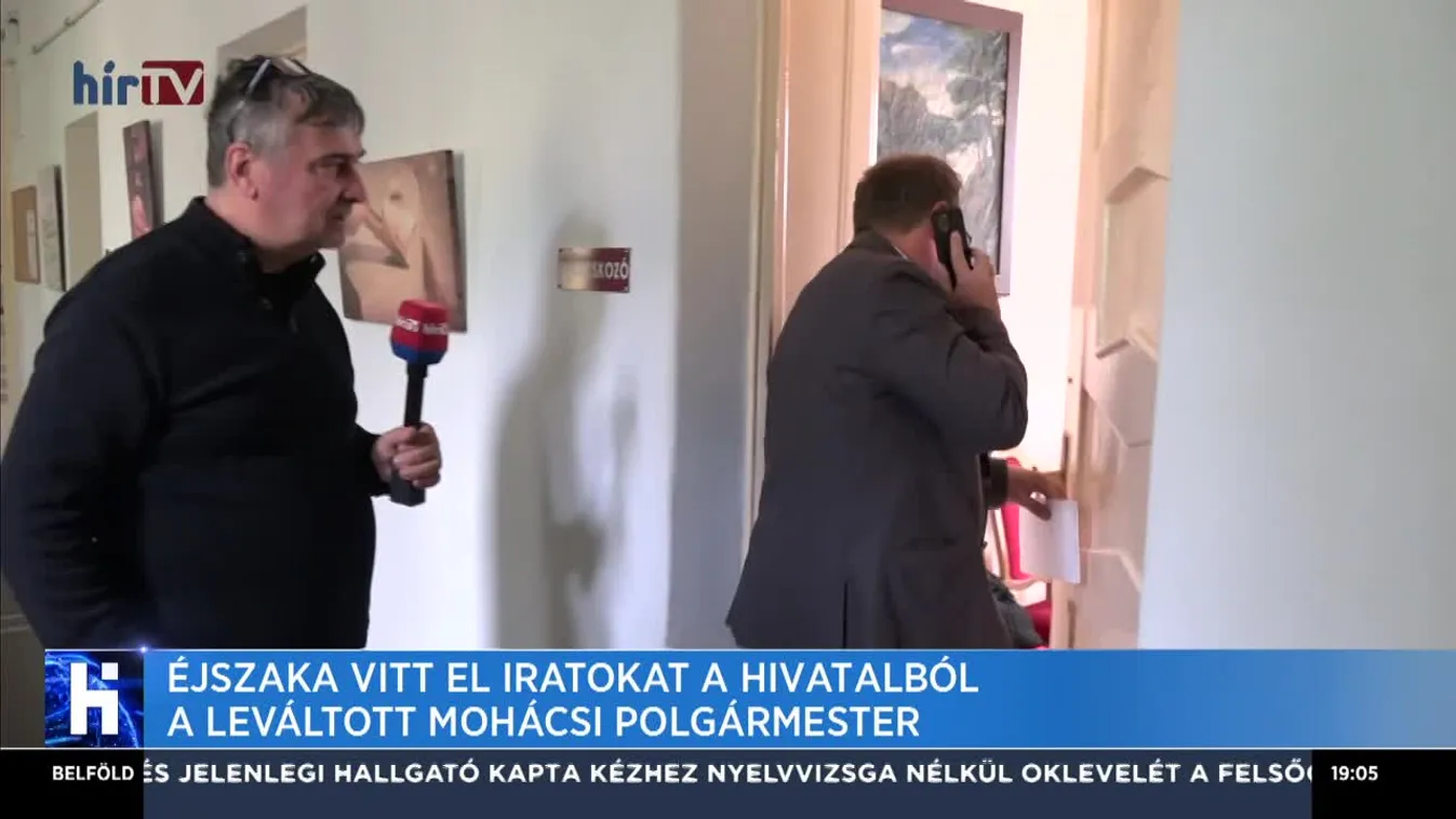 Éjszaka vitt el iratokat a hivatalból a leváltott mohácsi polgármester