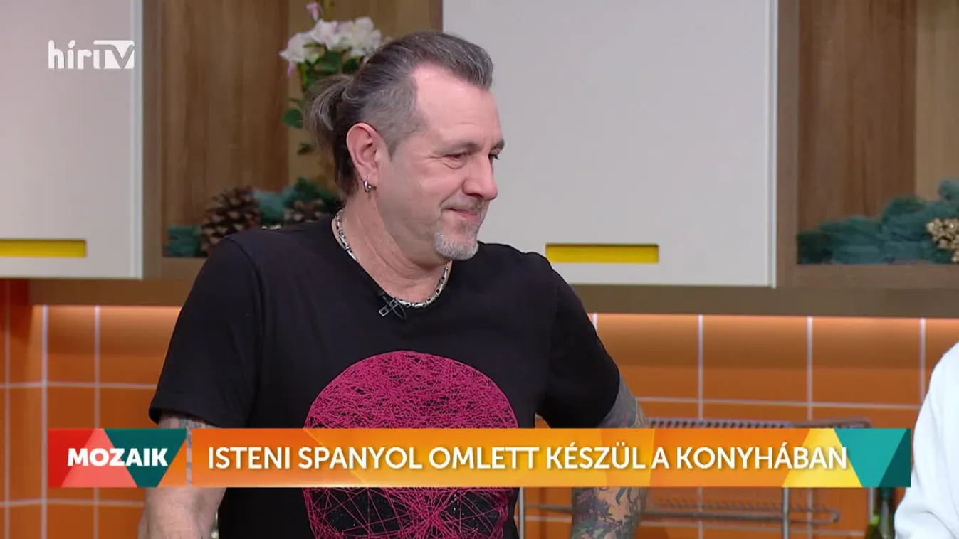 Mozaik - Isteni spanyol omlett készül a konyhában