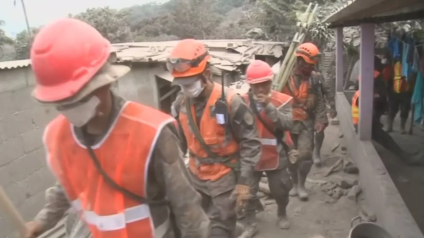 Még kétszáz embert keresnek Guatemalaban