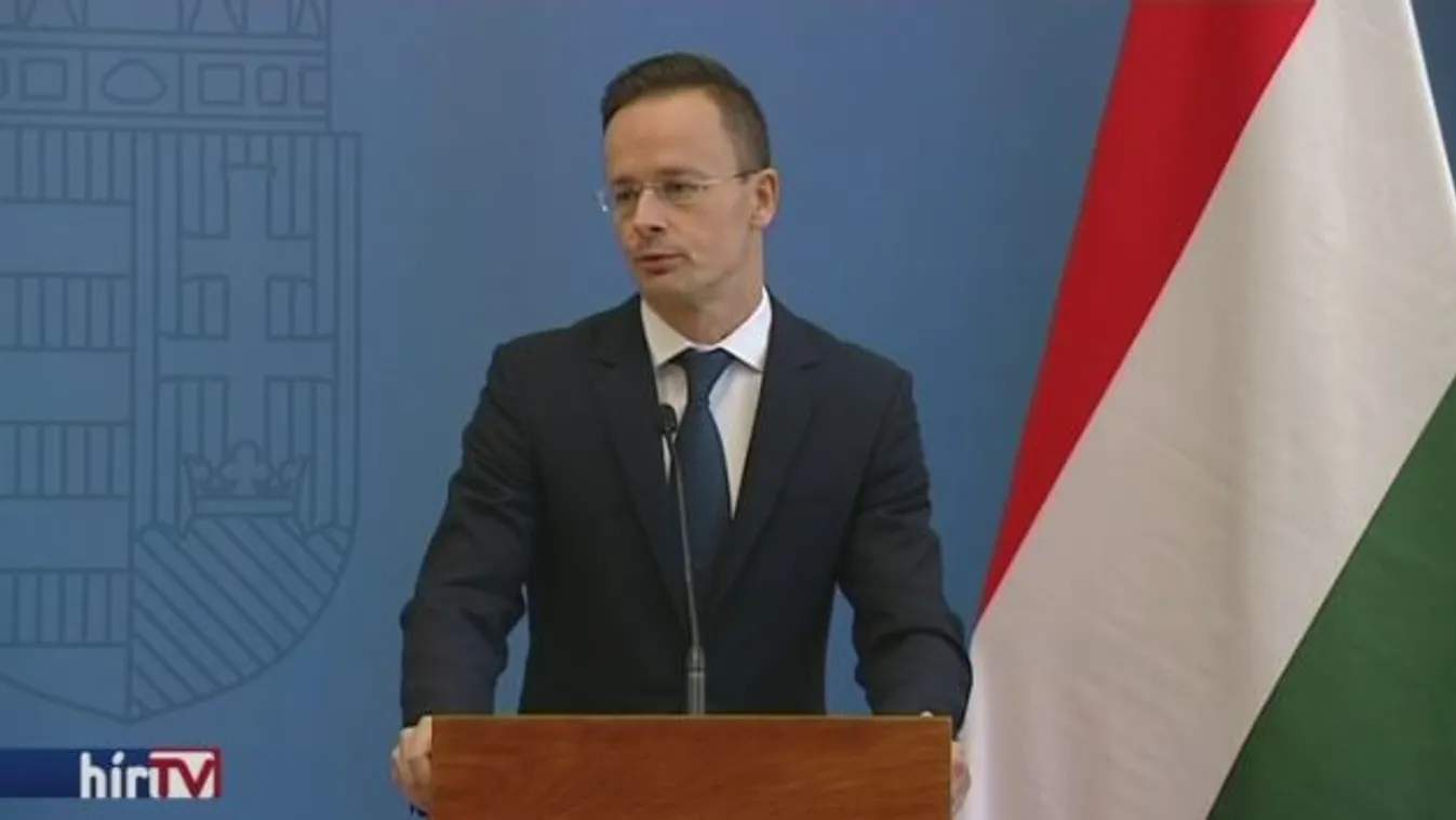 Szijjártó: Egy centit sem engedünk