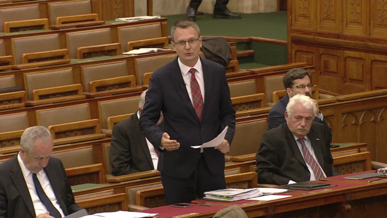 Rétvári: Tíz év alatt hét helyet javított Magyarország az egészségben eltöltött évek számában